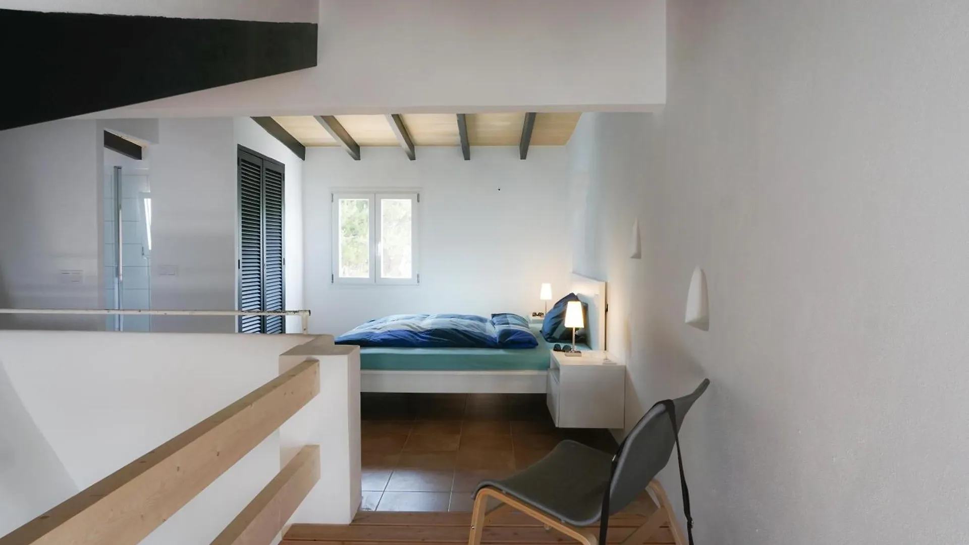 Ruhiges Haus, Meerblick カラ・セレナ 別荘